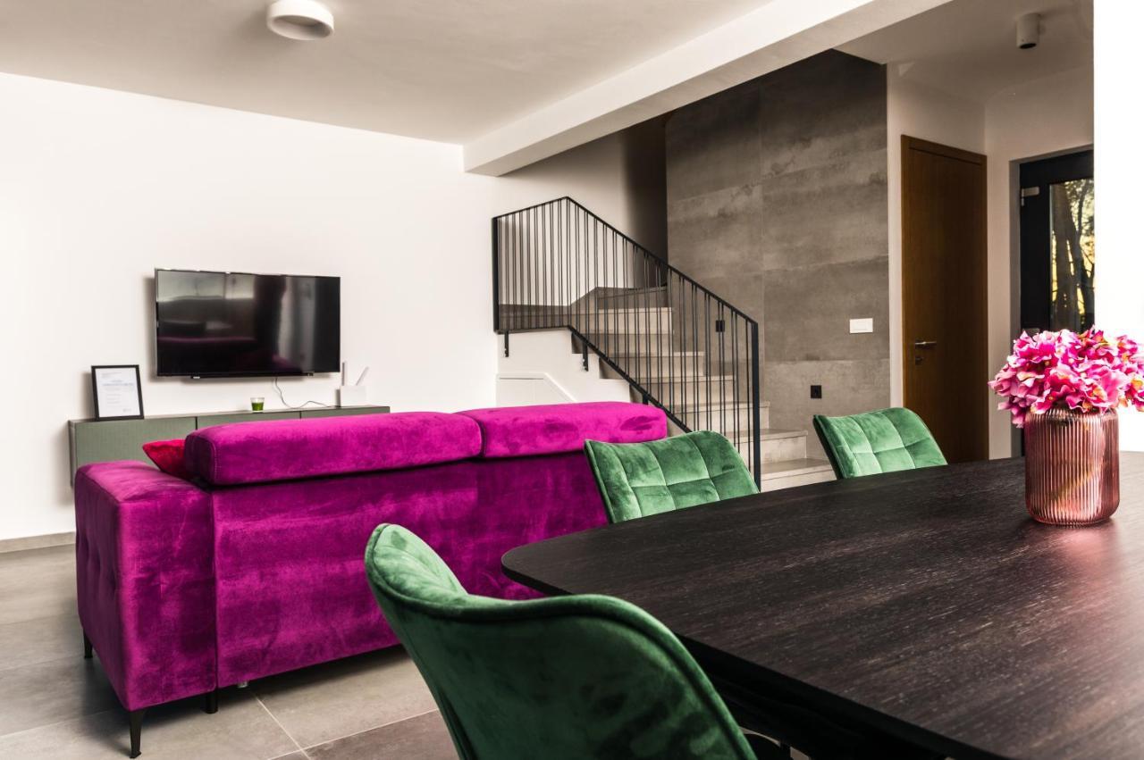 Olive Tree Mansion Apartamento Vir Exterior foto
